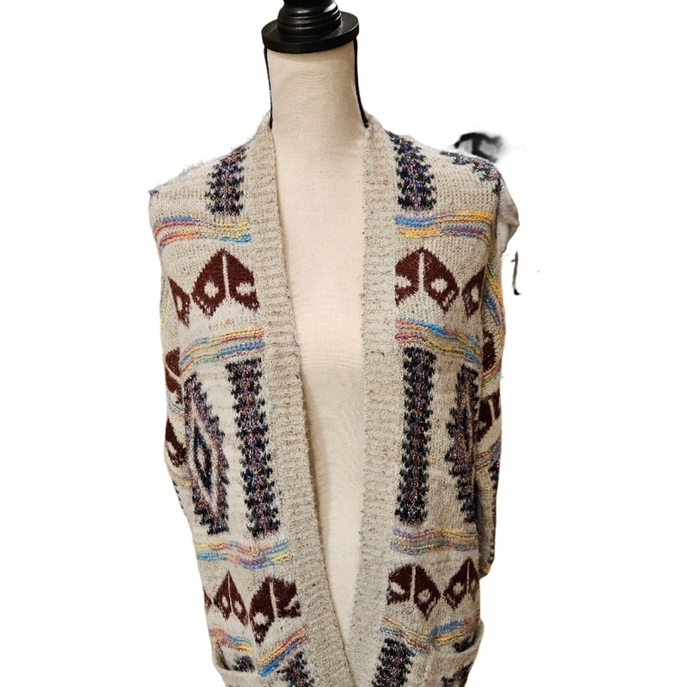 En Creme Southwestern Metallic Cardigan - Picture 2 of 10